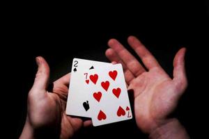 尊龙棋牌官网35b：如何斩破常规，开启前所未有的游戏体验？